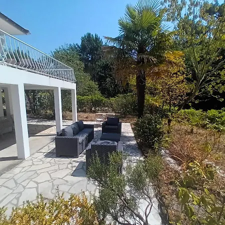 Сasa de vacaciones Jolie Maison De Avec 4 Et Grand Jardin